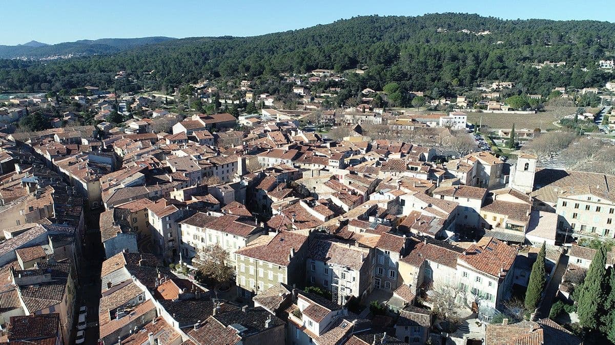 2019 pignans vue du ciel village