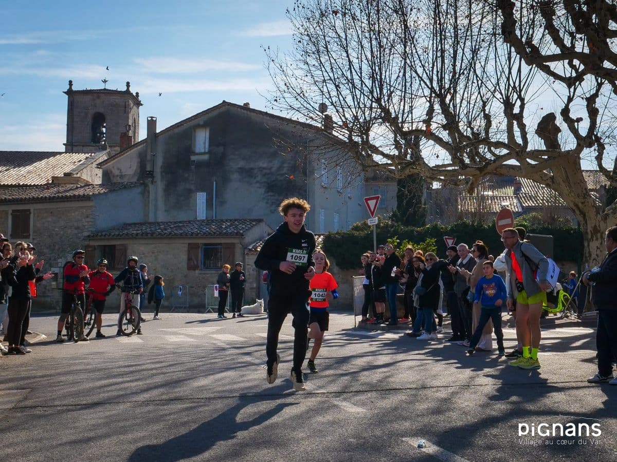 20240128 pignans traversee des pignes course enfants 01