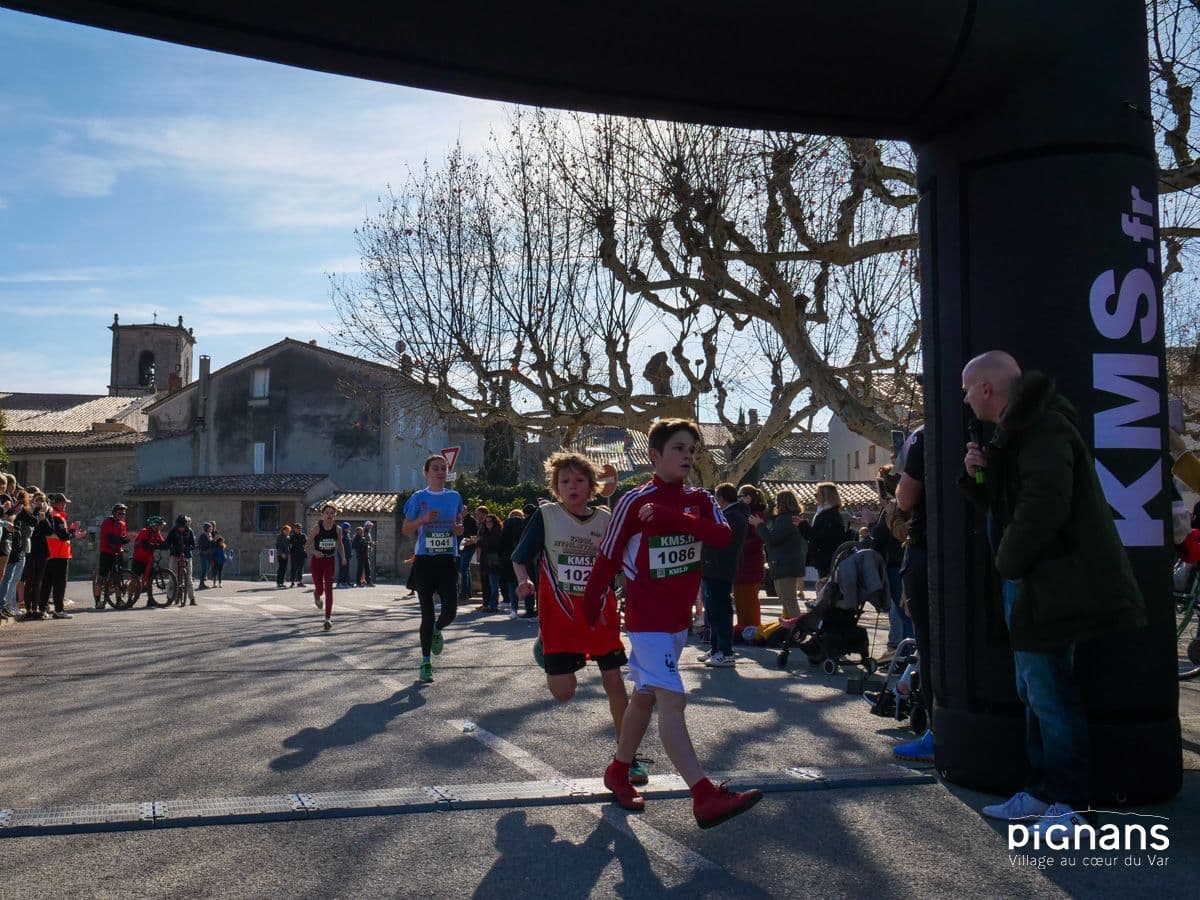 20240128 pignans traversee des pignes course enfants 22