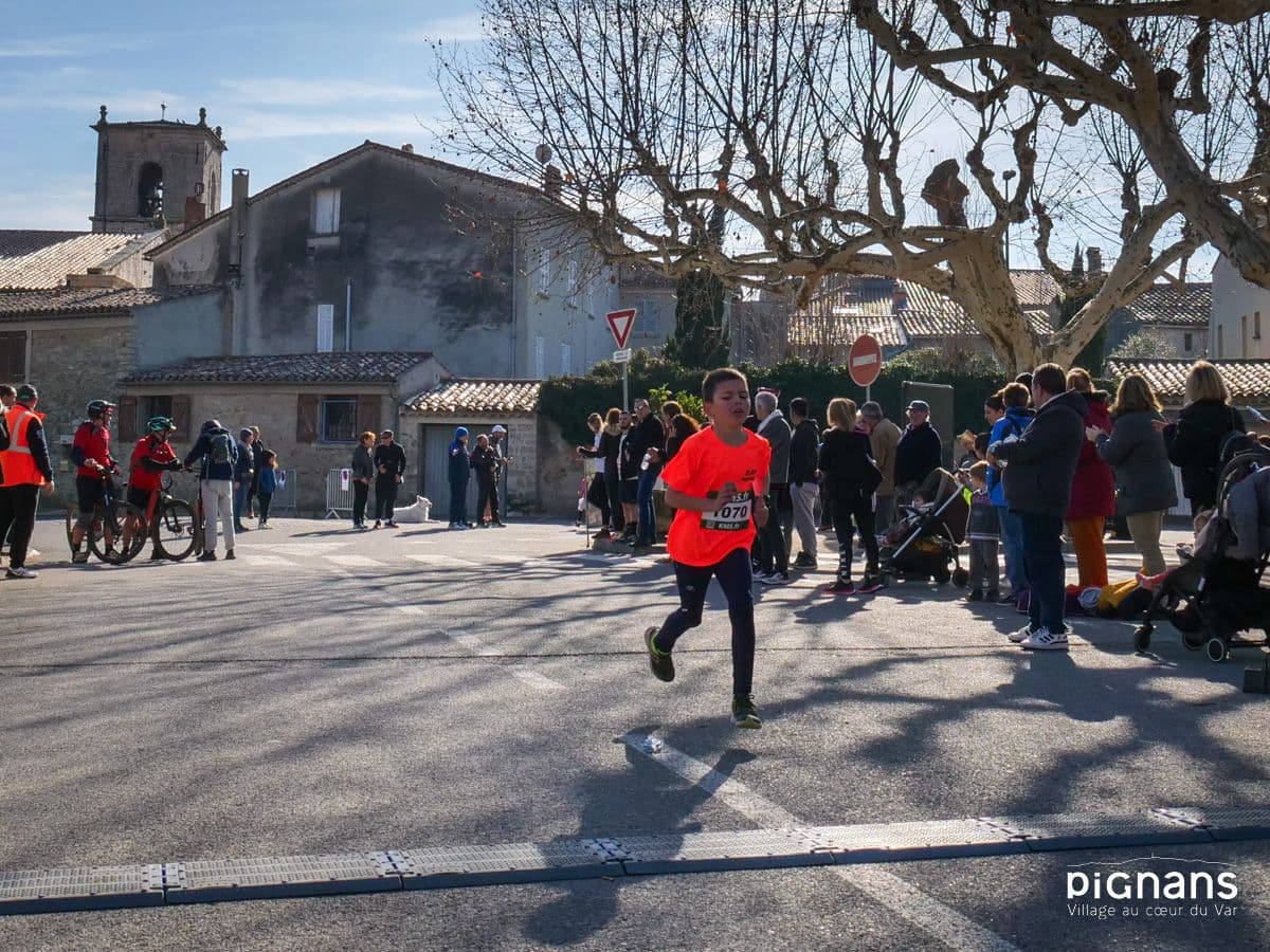 20240128 pignans traversee des pignes course enfants 25