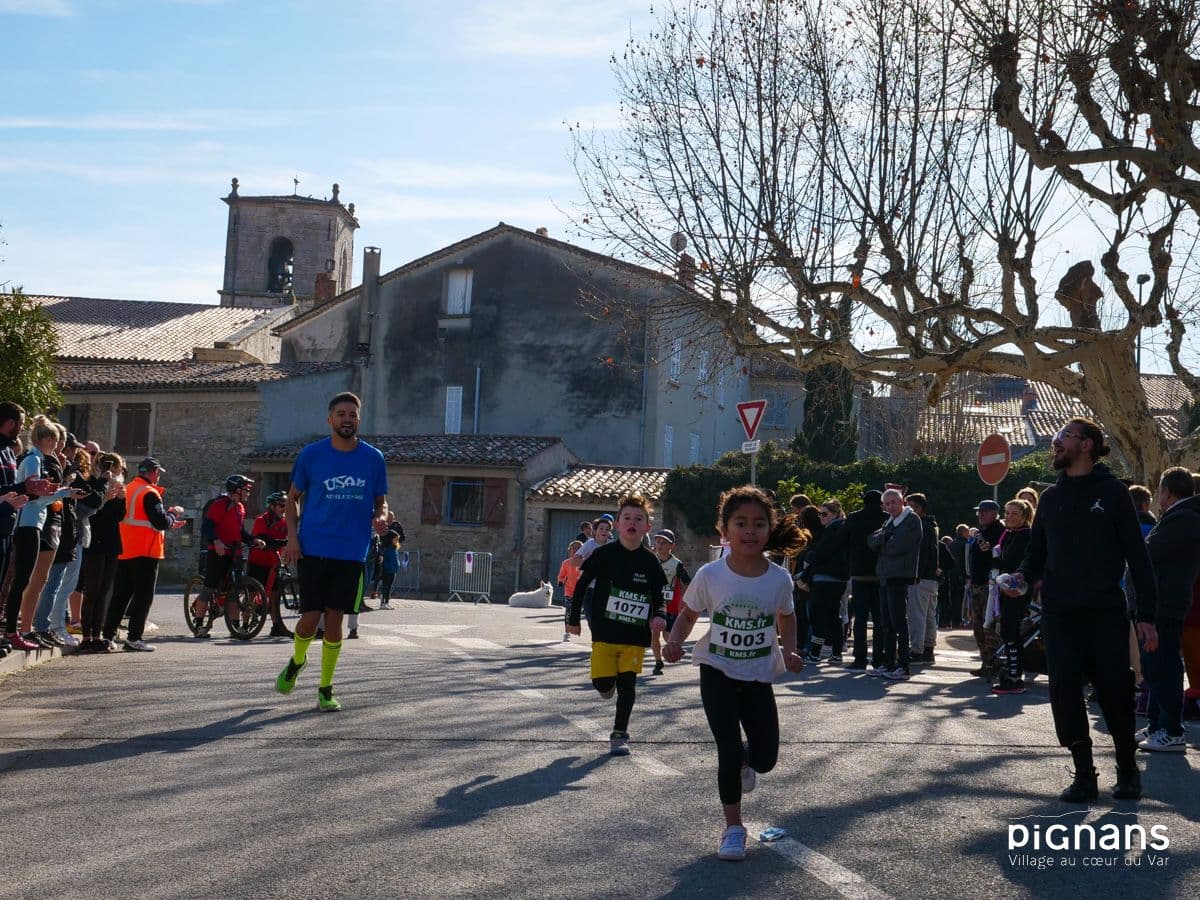 20240128 pignans traversee des pignes course enfants 29