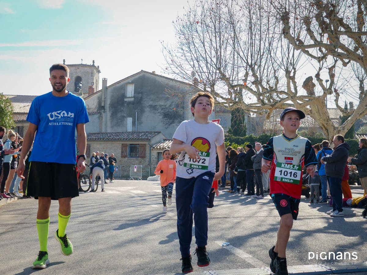 20240128 pignans traversee des pignes course enfants 30
