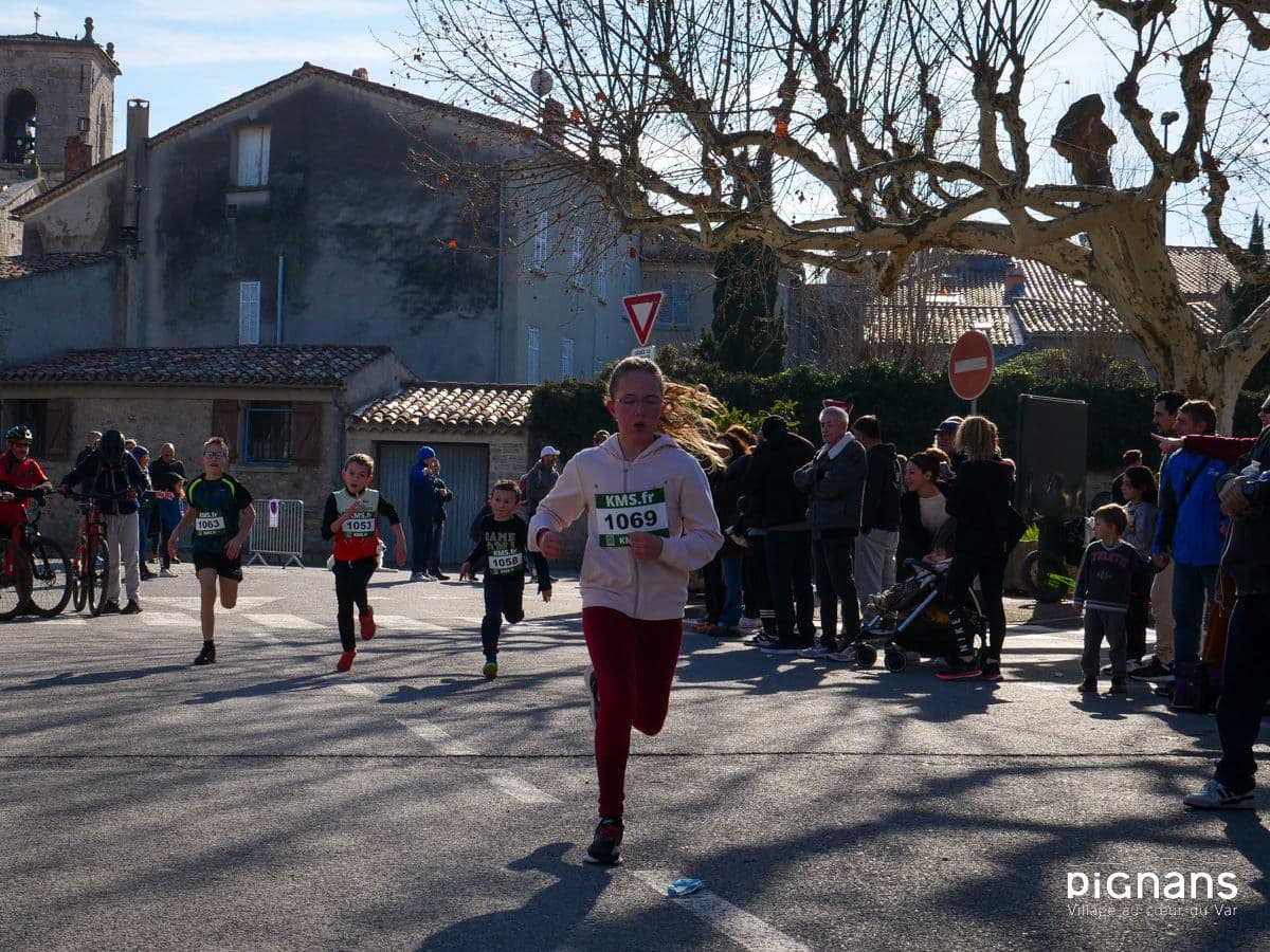 20240128 pignans traversee des pignes course enfants 33