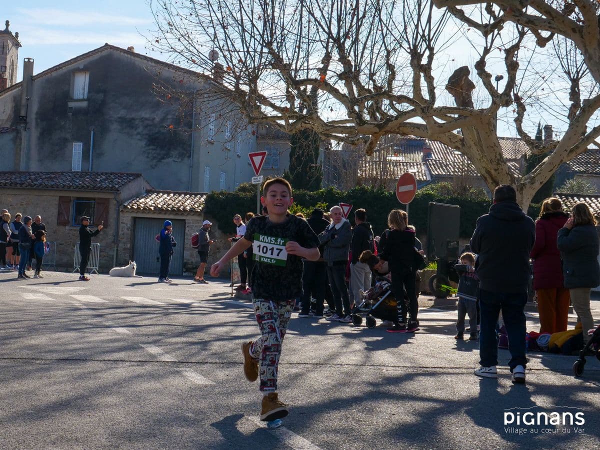 20240128 pignans traversee des pignes course enfants 37