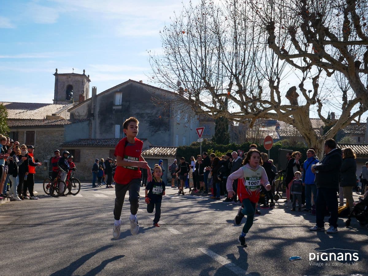 20240128 pignans traversee des pignes course enfants 39