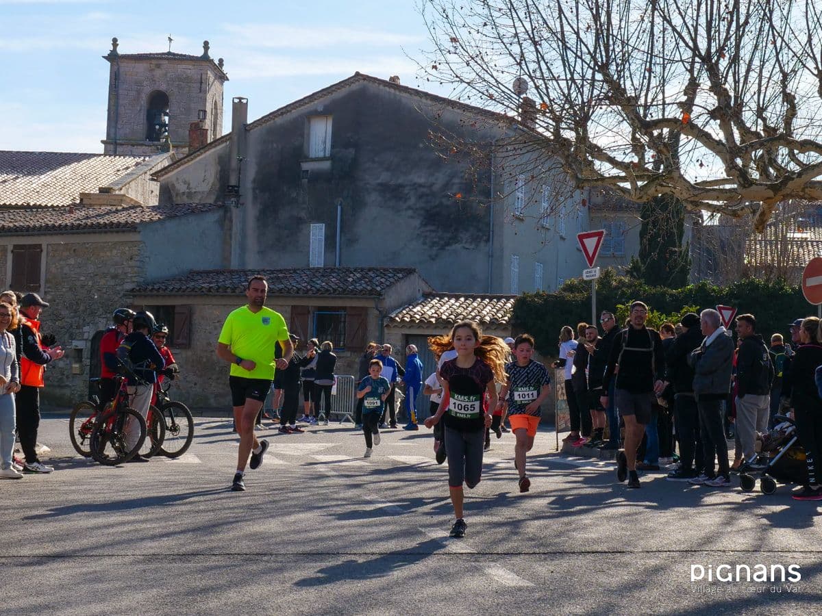 20240128 pignans traversee des pignes course enfants 42