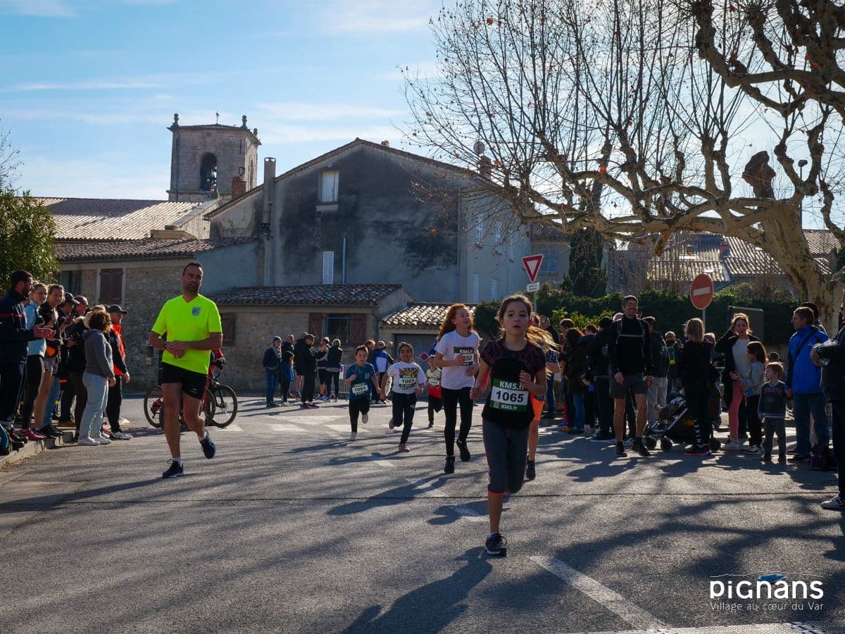 20240128 pignans traversee des pignes course enfants 43