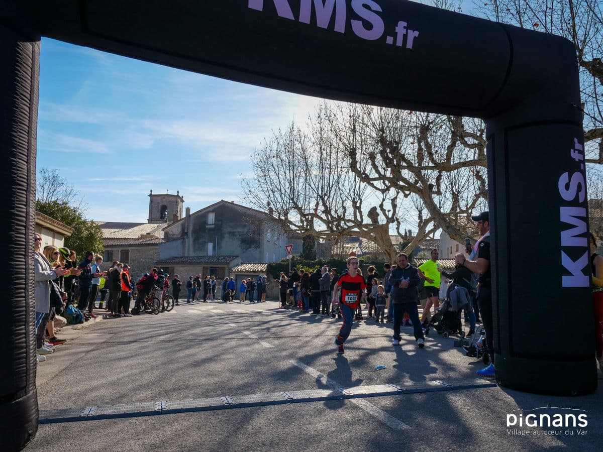 20240128 pignans traversee des pignes course enfants 46