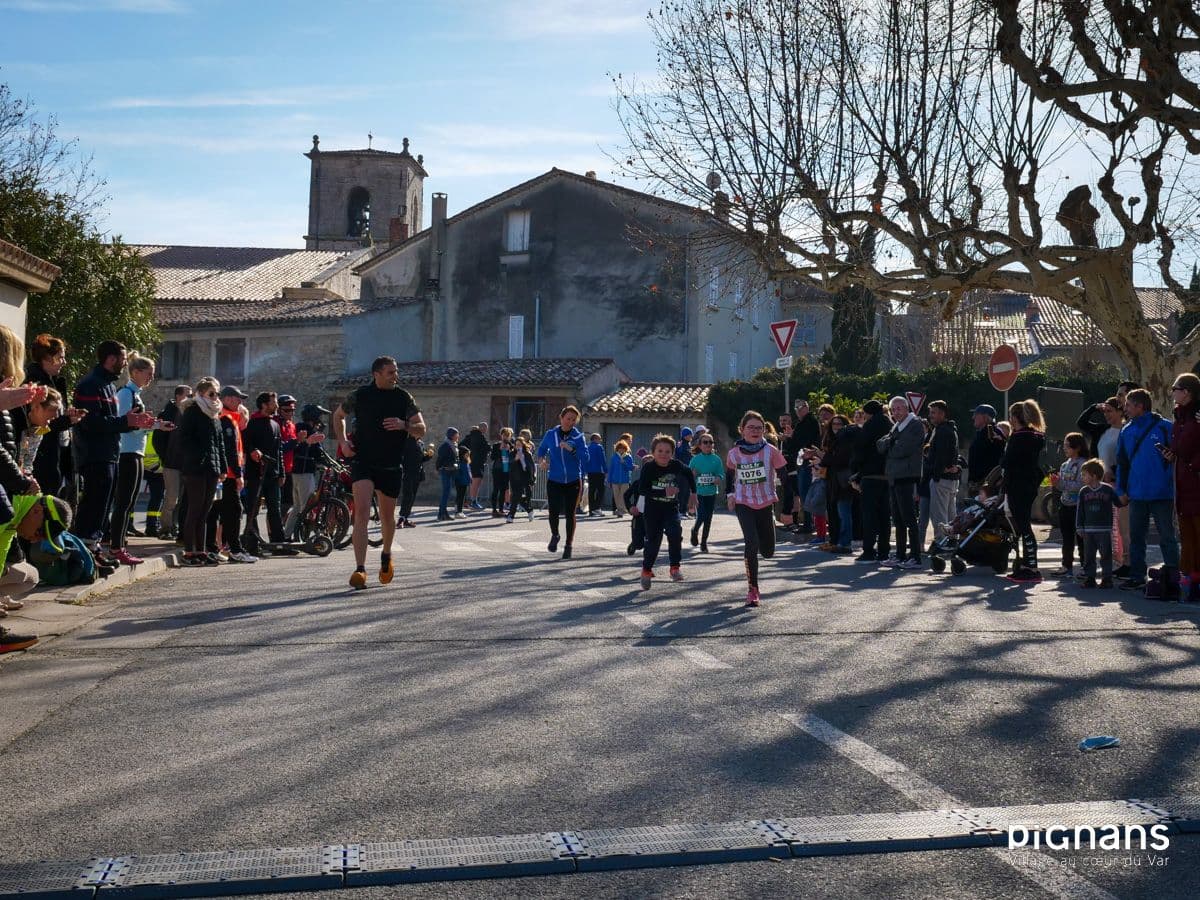 20240128 pignans traversee des pignes course enfants 47