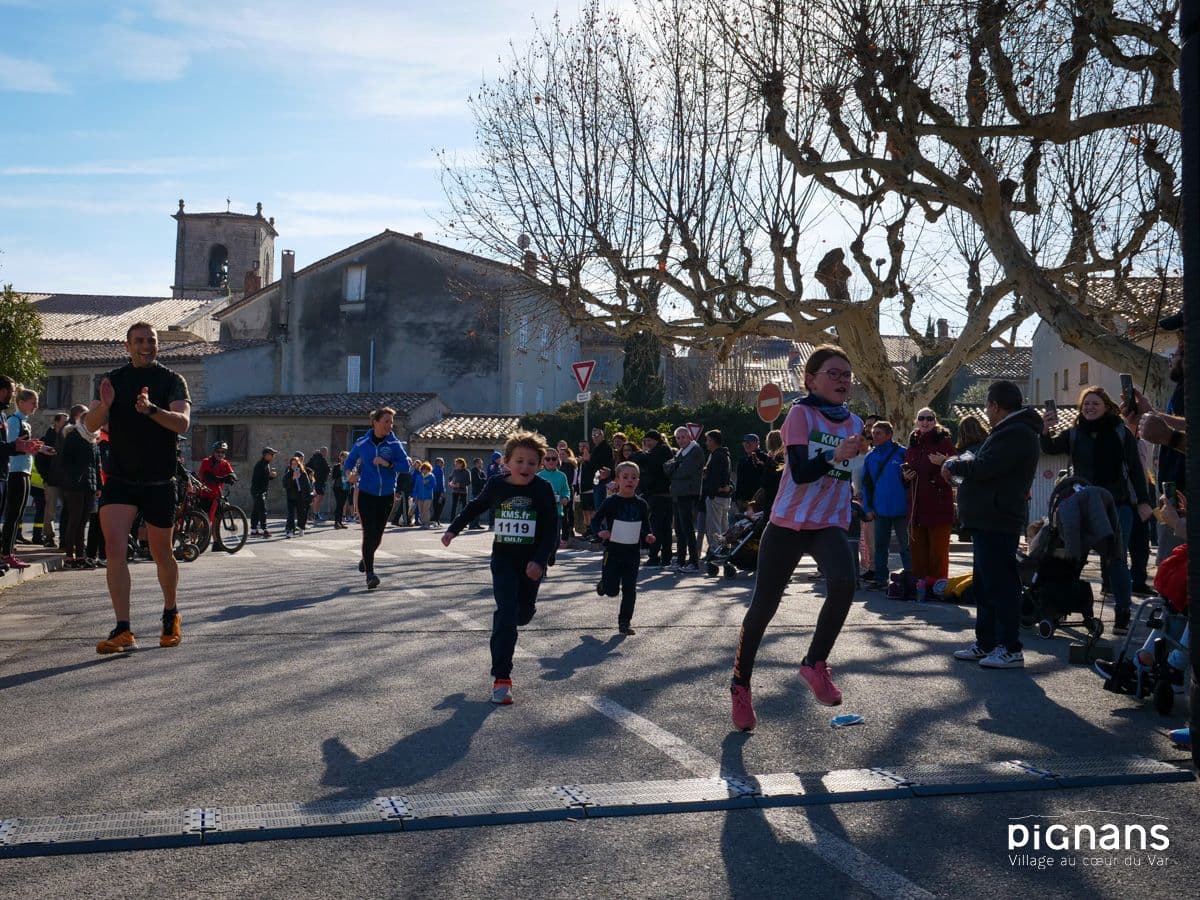 20240128 pignans traversee des pignes course enfants 48