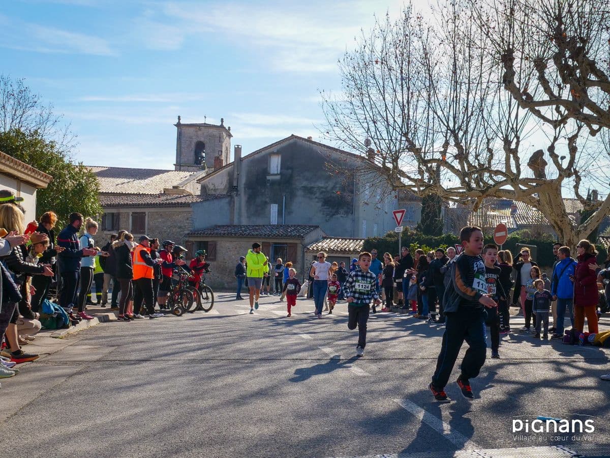 20240128 pignans traversee des pignes course enfants 50