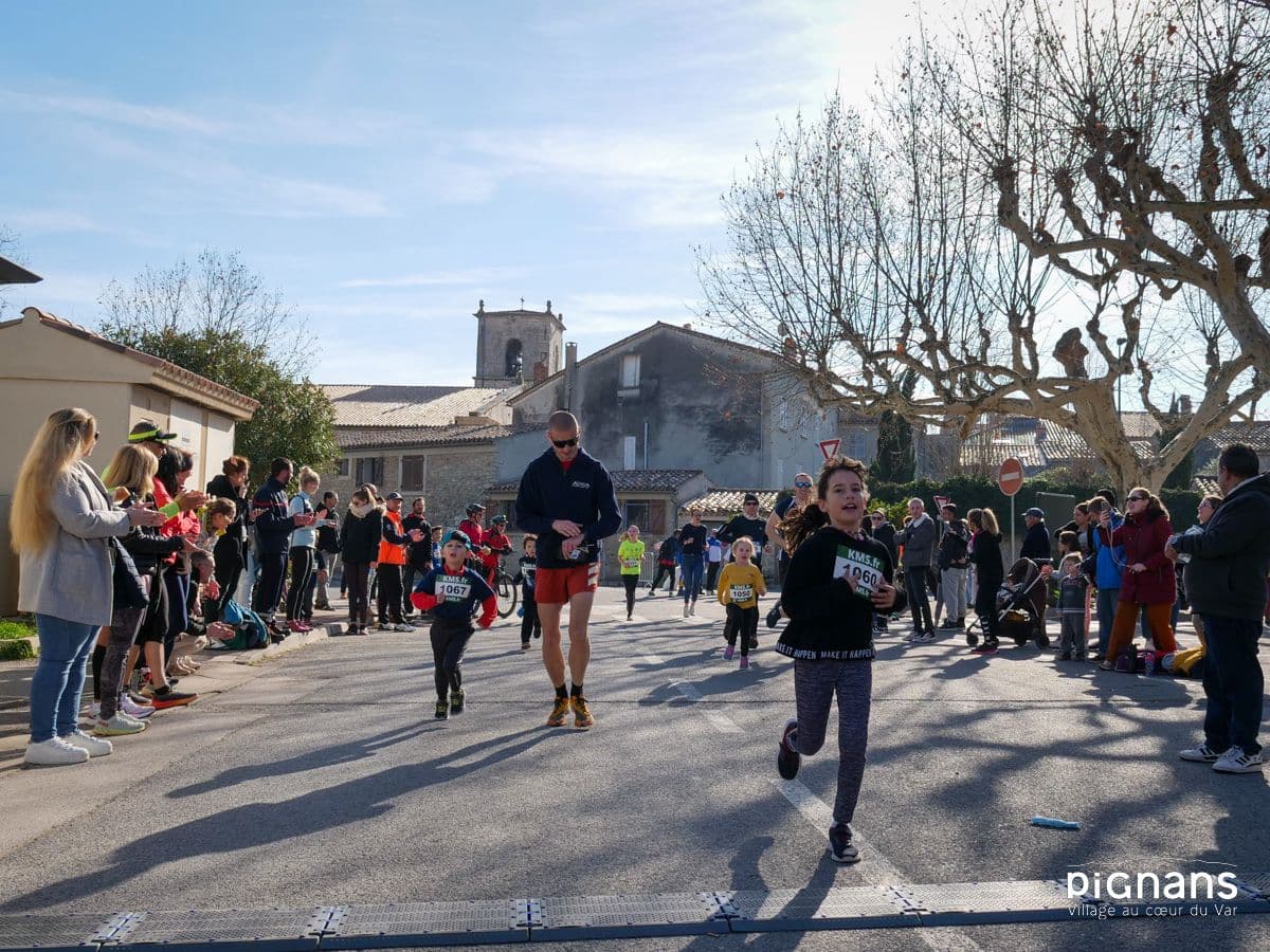 20240128 pignans traversee des pignes course enfants 52