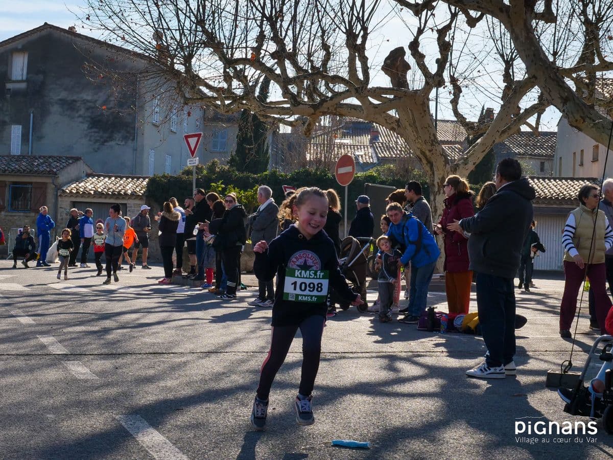 20240128 pignans traversee des pignes course enfants 55