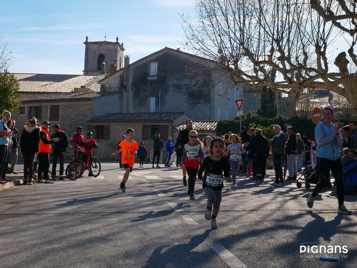 20240128 pignans traversee des pignes course enfants 56