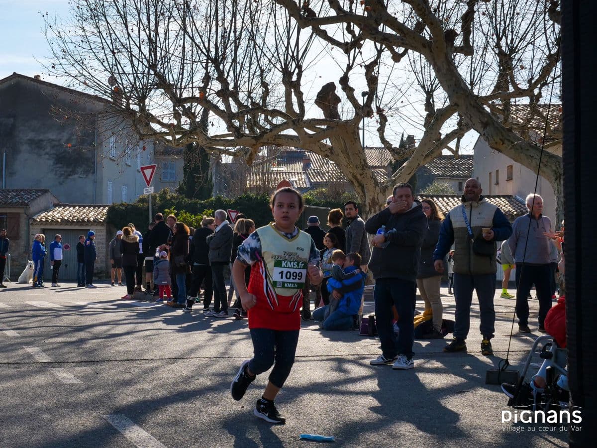 20240128 pignans traversee des pignes course enfants 57