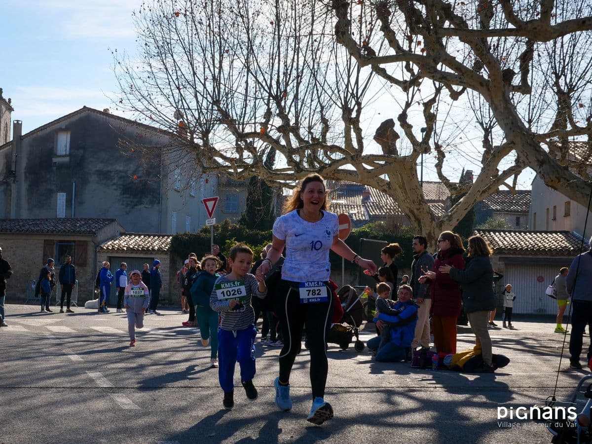 20240128 pignans traversee des pignes course enfants 58