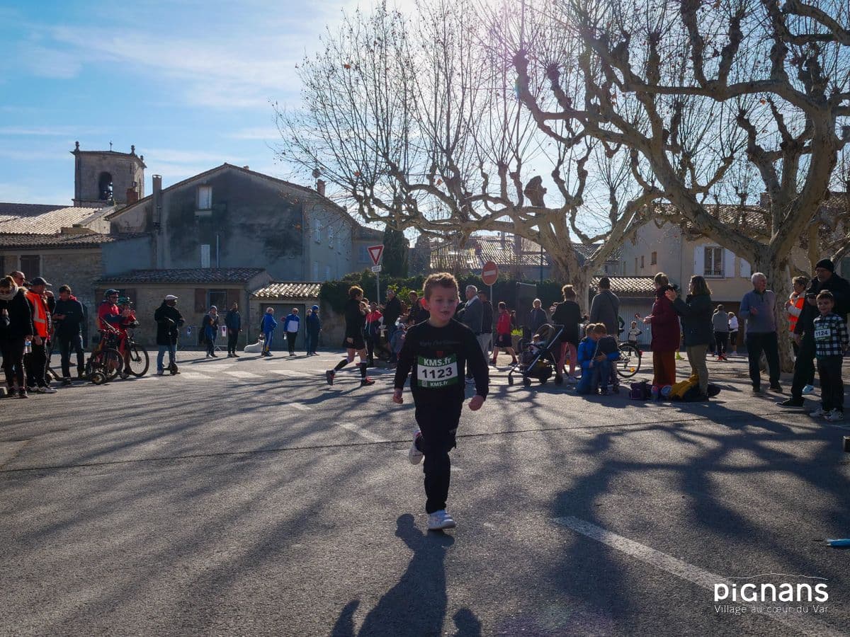 20240128 pignans traversee des pignes course enfants 59