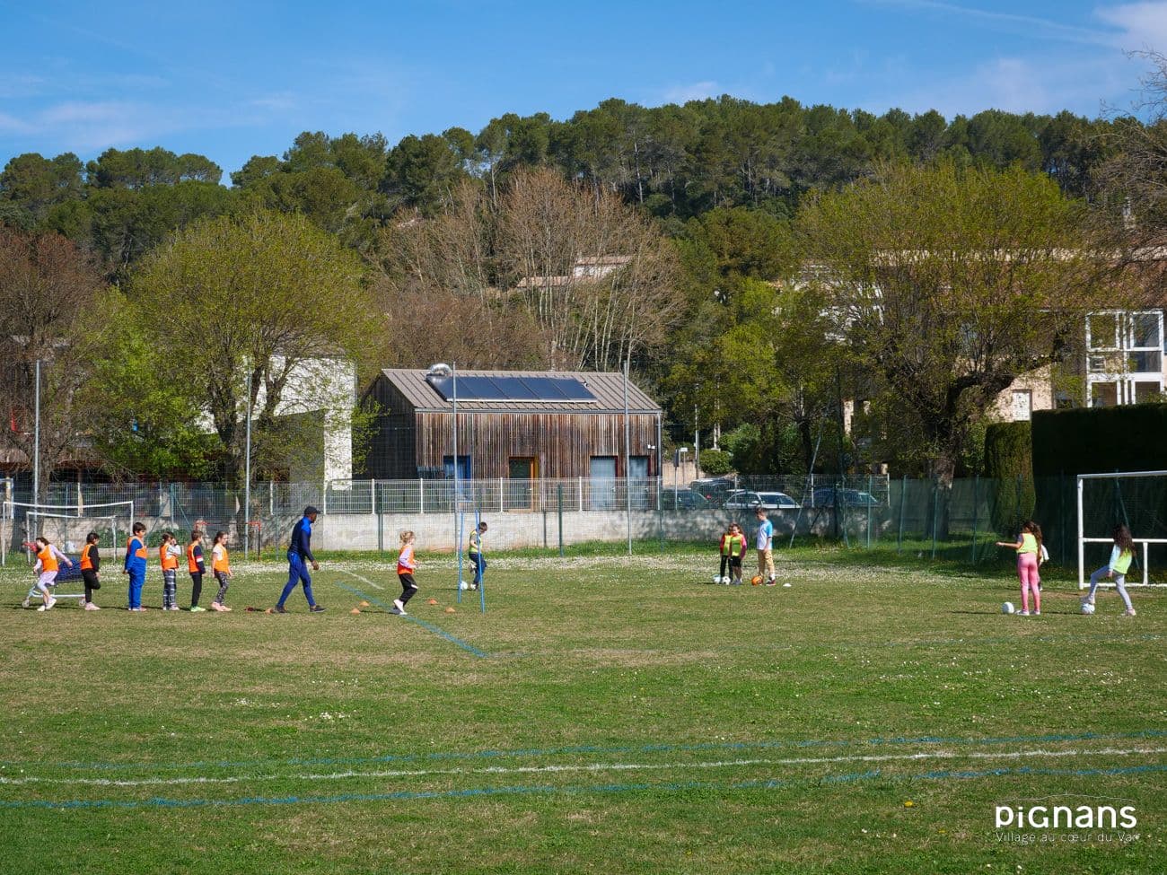 202404 activite foot pagnol stade astesana 01