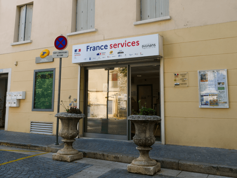 Photo de la devanture de France service en 2025